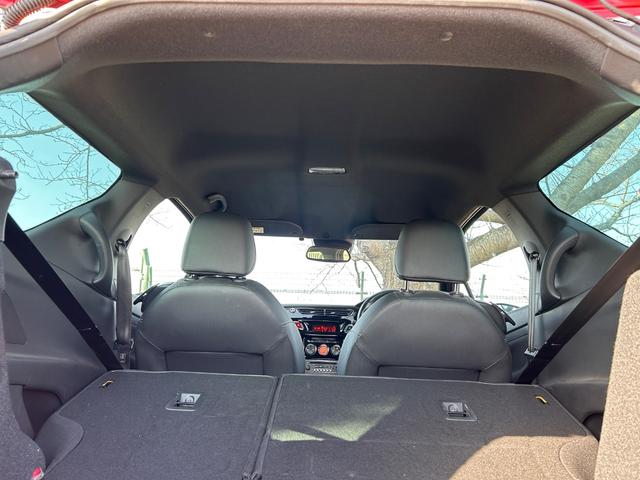 DS3 シック アクティブシティブレーキ Bluetooth ETC 障害物センサー 電動格納ミラー クルーズコントロール オートライト オートワイパー USBポート マニュアルモード 16インチ純正アルミホイール(29枚目)