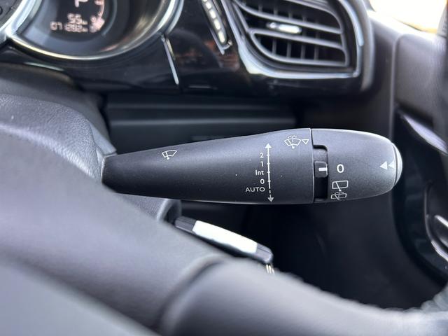 DS3 シック アクティブシティブレーキ Bluetooth ETC 障害物センサー 電動格納ミラー クルーズコントロール オートライト オートワイパー USBポート マニュアルモード 16インチ純正アルミホイール(47枚目)