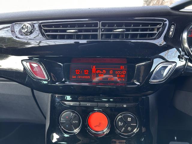 DS3 シック アクティブシティブレーキ Bluetooth ETC 障害物センサー 電動格納ミラー クルーズコントロール オートライト オートワイパー USBポート マニュアルモード 16インチ純正アルミホイール(50枚目)