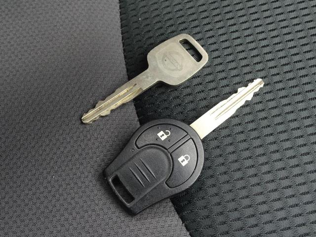 NV150AD VE 走行29495km Eブレーキ 車線逸脱警報 電格ドアミラー メモリーナビ Bカメラ ETC キーレス 前パワーウィンドウ 集中ドアロック 100Vコンセント チルトステア リヤワイパー ドアバイザー(18枚目)