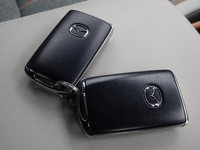 MX-30EVモデル ハイエストセット 3トーンカラー BOSE 全方位 ナビ フルセグ カラーHUD ヒートステア 半革 運メモリーPシート 前シートヒーター 18AW LEDライト Dモニタリング BSM 前後ソナー 充ケーブル(16枚目)