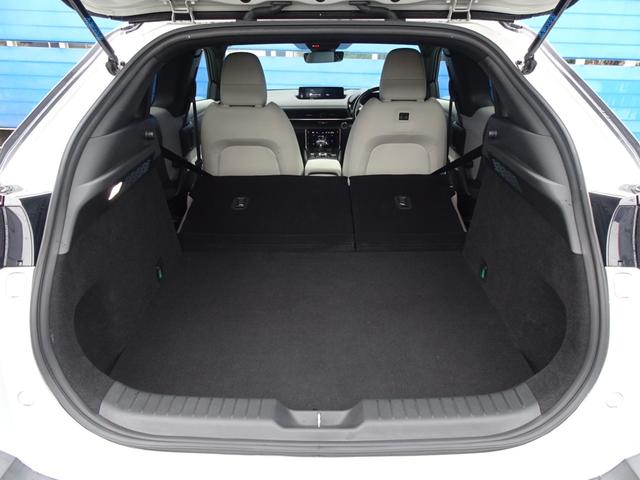 MX-30EVモデル ハイエストセット 3トーンカラー BOSE 全方位 ナビ フルセグ カラーHUD ヒートステア 半革 運メモリーPシート 前シートヒーター 18AW LEDライト Dモニタリング BSM 前後ソナー 充ケーブル(28枚目)