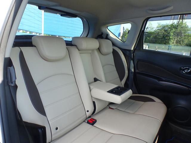 ノート e-パワー メダリスト プレミアムホワイトインテリア 全方位カメラ ナビ 走TV ETC Dレコ Sルームミラー Rクルーズ 15AW LEDライト FOG 前後ソナー オートAC ステアスイイチ ドアバイザー フロアマット(27枚目)