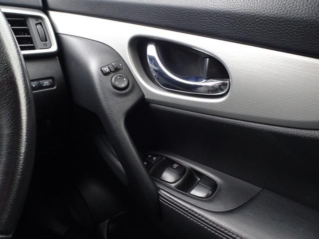 エクストレイル モード・プレミアHVオーテック30thアニバーサリー パノラマルーフ 専用本革シート ナビ Bカメラ フルセグ ETC エンジンスターター ルーフレール Pバックドア ヒートミラー LEDライト FOG デイライト 前シートH 前後ソナー ドアバイザー(22枚目)