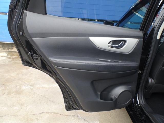 エクストレイル モード・プレミアHVオーテック30thアニバーサリー パノラマルーフ 専用本革シート ナビ Bカメラ フルセグ ETC エンジンスターター ルーフレール Pバックドア ヒートミラー LEDライト FOG デイライト 前シートH 前後ソナー ドアバイザー(33枚目)