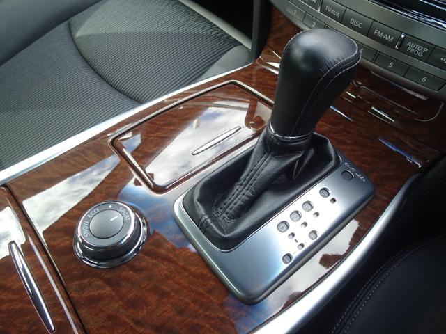 フーガ 370GT タイプS ワンオーナー 専用20AW キャリパー サス 4WAS パドルシフト アルミペダル 前後ソナー Rクルーズ 全方位カメラ ナビ フルセグ ETC 半革 Pオットマン LEDライト LEDフォグ 警報(16枚目)