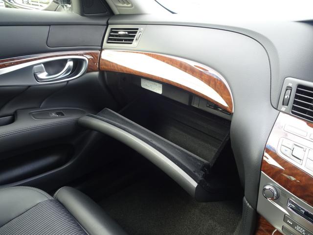 フーガ 370GT タイプS ワンオーナー 専用20AW キャリパー サス 4WAS パドルシフト アルミペダル 前後ソナー Rクルーズ 全方位カメラ ナビ フルセグ ETC 半革 Pオットマン LEDライト LEDフォグ 警報(22枚目)