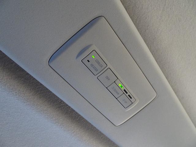 デリカＤ：５ Ｇ　パワーパッケージ　４ＷＤ　両Ｐスラ　吊モニター　９インチナビ　２カメラ　フルセグ　ＥＴＣ　ＪＡＯＳマフラー　リフトアップサス　１６ＡＷ　メッキ自格ミラー　クルコン　ＨＩＤ　ＦＯＧ　パドルシフト　アルミペダル　オートＡＣ（17枚目）