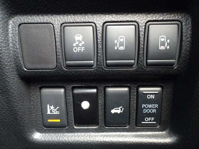 エルグランド ３５０ハイウェイスター　ワンオーナー　Ｖ６　３．５Ｌ　ブレーキアシスト　Ｒクルーズ　前後ソナー　両Ｐスラ　Ｐバックドア　８インチナビ　全方位カメラ　走ＴＶ　ＥＴＣ　ドラレコ　デジタルＲミラー　半革　オットマン　Ｒシェード（4枚目）