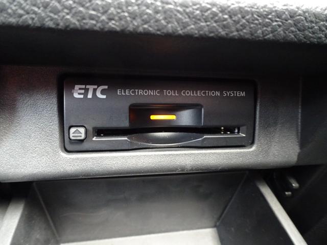 エルグランド ３５０ハイウェイスター　ワンオーナー　Ｖ６　３．５Ｌ　ブレーキアシスト　Ｒクルーズ　前後ソナー　両Ｐスラ　Ｐバックドア　８インチナビ　全方位カメラ　走ＴＶ　ＥＴＣ　ドラレコ　デジタルＲミラー　半革　オットマン　Ｒシェード（7枚目）