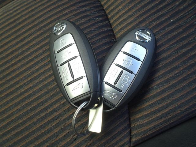 エルグランド ３５０ハイウェイスター　ワンオーナー　Ｖ６　３．５Ｌ　ブレーキアシスト　Ｒクルーズ　前後ソナー　両Ｐスラ　Ｐバックドア　８インチナビ　全方位カメラ　走ＴＶ　ＥＴＣ　ドラレコ　デジタルＲミラー　半革　オットマン　Ｒシェード（20枚目）