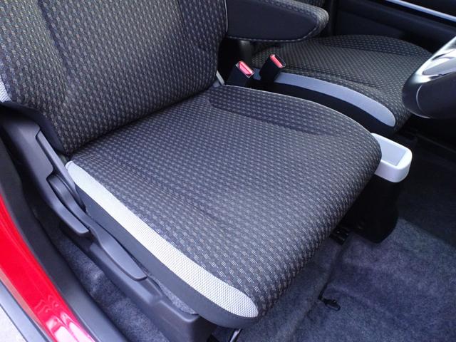 ◆助手席シート下収納