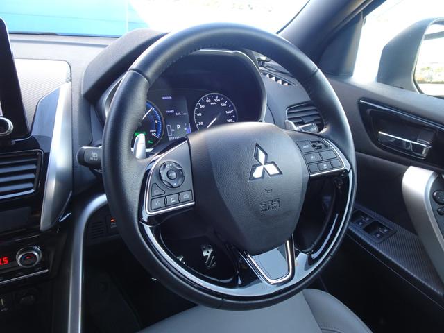 エクリプスクロスＰＨＥＶ Ｐ　ワンオーナー　走行１．７万ｋｍ　白本革シート　８インチナビ　全方位カメラ　フルセグ　ＥＴＣ　前後ドラレコ　アルミペダル　パドルシフト　前シートヒーター　前パワーシート　ＬＥＤ　充ケーブル　フロアマット（13枚目）