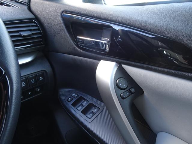 エクリプスクロスＰＨＥＶ Ｐ　ワンオーナー　走行１．７万ｋｍ　白本革シート　８インチナビ　全方位カメラ　フルセグ　ＥＴＣ　前後ドラレコ　アルミペダル　パドルシフト　前シートヒーター　前パワーシート　ＬＥＤ　充ケーブル　フロアマット（22枚目）