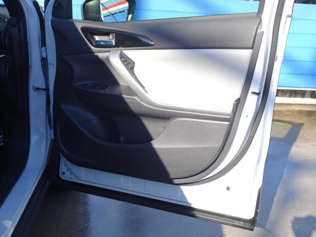 エクリプスクロスＰＨＥＶ Ｐ　ワンオーナー　走行１．７万ｋｍ　白本革シート　８インチナビ　全方位カメラ　フルセグ　ＥＴＣ　前後ドラレコ　アルミペダル　パドルシフト　前シートヒーター　前パワーシート　ＬＥＤ　充ケーブル　フロアマット（31枚目）