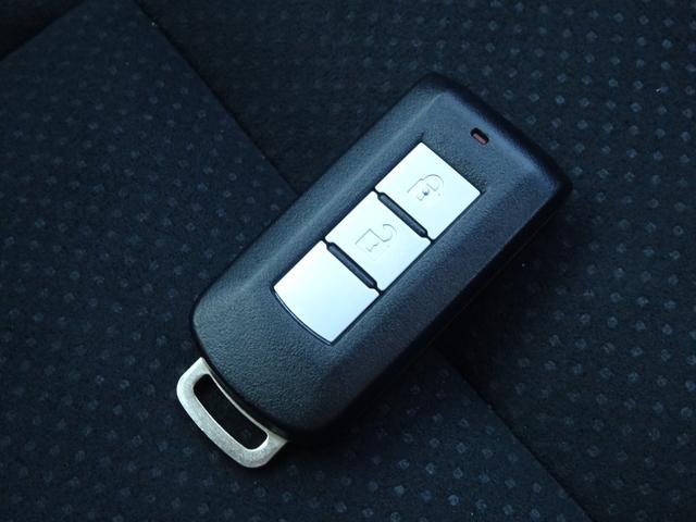 エクリプスクロスＰＨＥＶ Ｇ　ワンオーナー　電動パノラマルーフ　ＲＡＹＳ１８ＡＷ　ルーフレール　アルパイン１１インチナビ　Ｂカメラ　フルセグ　ＥＴＣ　連動ドラレコ前後　前シートヒーター　ハーフレザー　ＬＥＤライト　純正充電ケーブル（19枚目）