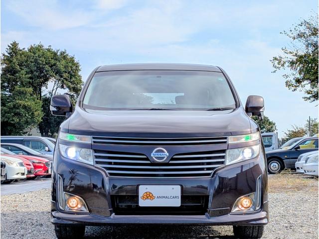 エルグランド ２５０ハイウェイスターアーバンクロム　カラーコードＬＡＥ／オーロラモーヴ／後席モニター／フリップダウンＭ／両側電動スライドドア／Ｂｌｕｅｔｏｏｔｈ／社外メモリーナビ／フルセグＴＶ／ＣＤ・ＤＶＤ／バックカメラ／ＥＴＣ／１８インチ純正アルミ（12枚目）