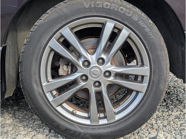 エルグランド ２５０ハイウェイスターアーバンクロム　カラーコードＬＡＥ／オーロラモーヴ／後席モニター／フリップダウンＭ／両側電動スライドドア／Ｂｌｕｅｔｏｏｔｈ／社外メモリーナビ／フルセグＴＶ／ＣＤ・ＤＶＤ／バックカメラ／ＥＴＣ／１８インチ純正アルミ（27枚目）