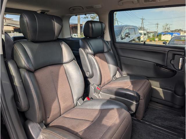 エルグランド ２５０ハイウェイスターアーバンクロム　カラーコードＬＡＥ／オーロラモーヴ／後席モニター／フリップダウンＭ／両側電動スライドドア／Ｂｌｕｅｔｏｏｔｈ／社外メモリーナビ／フルセグＴＶ／ＣＤ・ＤＶＤ／バックカメラ／ＥＴＣ／１８インチ純正アルミ（37枚目）