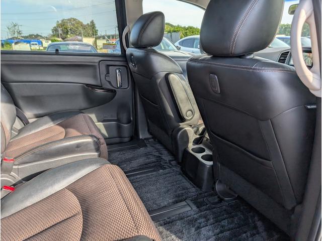 エルグランド ２５０ハイウェイスターアーバンクロム　カラーコードＬＡＥ／オーロラモーヴ／後席モニター／フリップダウンＭ／両側電動スライドドア／Ｂｌｕｅｔｏｏｔｈ／社外メモリーナビ／フルセグＴＶ／ＣＤ・ＤＶＤ／バックカメラ／ＥＴＣ／１８インチ純正アルミ（39枚目）