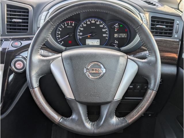 エルグランド ２５０ハイウェイスターアーバンクロム　カラーコードＬＡＥ／オーロラモーヴ／後席モニター／フリップダウンＭ／両側電動スライドドア／Ｂｌｕｅｔｏｏｔｈ／社外メモリーナビ／フルセグＴＶ／ＣＤ・ＤＶＤ／バックカメラ／ＥＴＣ／１８インチ純正アルミ（53枚目）