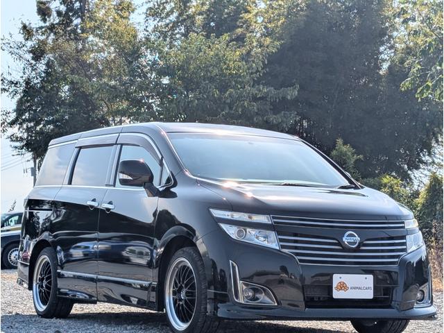 エルグランド 250ハイウェイスターアーバンクロム パートタイム4WD/後席モニター/19インチ社外アルミホイール/ETC/HIDライト/フォグライト/両側電動スライドドア/オットマン/電動格納ミラー/オートライト/ウインカー付きサイドミラー(5枚目)