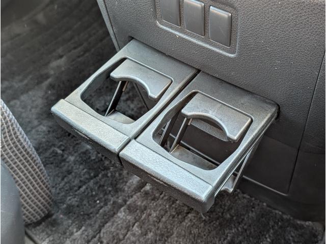 エルグランド 250ハイウェイスターアーバンクロム パートタイム4WD/後席モニター/19インチ社外アルミホイール/ETC/HIDライト/フォグライト/両側電動スライドドア/オットマン/電動格納ミラー/オートライト/ウインカー付きサイドミラー(61枚目)