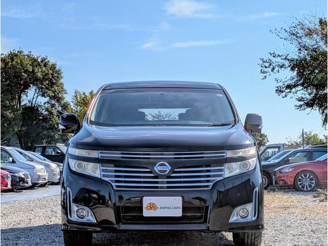 エルグランド ２５０ハイウェイスター　パートタイム４ＷＤ／後席モニター／アラウンドビューモニター／バックカメラ／純正ナビゲーション／地デジＴＶ／ＥＴＣ／１８インチ純正アルミホイール／ステアリングスイッチ／左側電動スライドドア／１００Ｖ電源（4枚目）