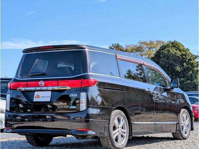 エルグランド ２５０ハイウェイスター　パートタイム４ＷＤ／後席モニター／アラウンドビューモニター／バックカメラ／純正ナビゲーション／地デジＴＶ／ＥＴＣ／１８インチ純正アルミホイール／ステアリングスイッチ／左側電動スライドドア／１００Ｖ電源（9枚目）