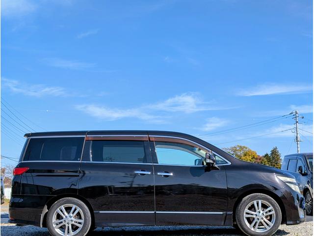 エルグランド ２５０ハイウェイスター　パートタイム４ＷＤ／後席モニター／アラウンドビューモニター／バックカメラ／純正ナビゲーション／地デジＴＶ／ＥＴＣ／１８インチ純正アルミホイール／ステアリングスイッチ／左側電動スライドドア／１００Ｖ電源（10枚目）