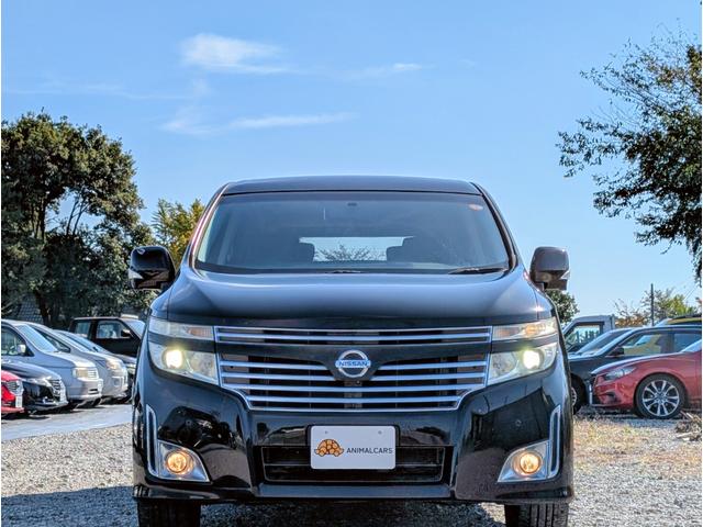 エルグランド ２５０ハイウェイスター　パートタイム４ＷＤ／後席モニター／アラウンドビューモニター／バックカメラ／純正ナビゲーション／地デジＴＶ／ＥＴＣ／１８インチ純正アルミホイール／ステアリングスイッチ／左側電動スライドドア／１００Ｖ電源（12枚目）