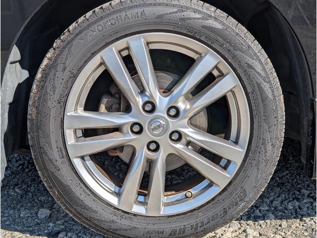 エルグランド ２５０ハイウェイスター　パートタイム４ＷＤ／後席モニター／アラウンドビューモニター／バックカメラ／純正ナビゲーション／地デジＴＶ／ＥＴＣ／１８インチ純正アルミホイール／ステアリングスイッチ／左側電動スライドドア／１００Ｖ電源（26枚目）