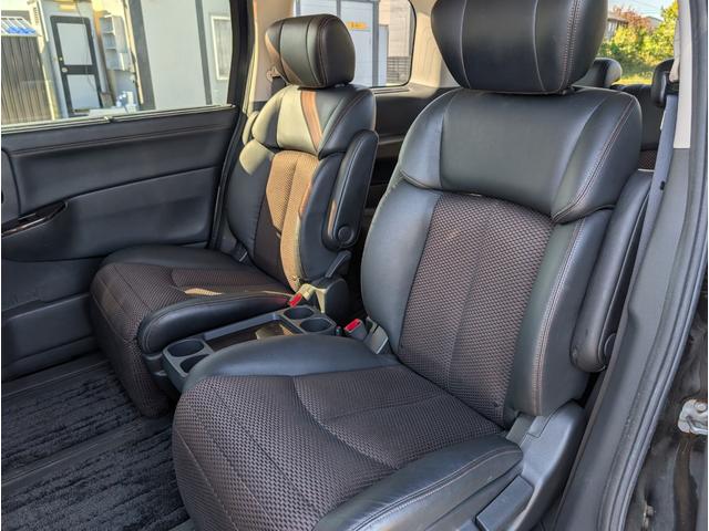 エルグランド ２５０ハイウェイスター　パートタイム４ＷＤ／後席モニター／アラウンドビューモニター／バックカメラ／純正ナビゲーション／地デジＴＶ／ＥＴＣ／１８インチ純正アルミホイール／ステアリングスイッチ／左側電動スライドドア／１００Ｖ電源（39枚目）