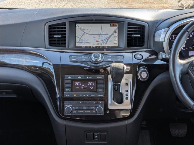 エルグランド ２５０ハイウェイスター　パートタイム４ＷＤ／後席モニター／アラウンドビューモニター／バックカメラ／純正ナビゲーション／地デジＴＶ／ＥＴＣ／１８インチ純正アルミホイール／ステアリングスイッチ／左側電動スライドドア／１００Ｖ電源（50枚目）