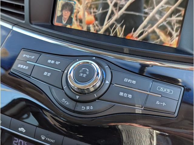 エルグランド ２５０ハイウェイスター　パートタイム４ＷＤ／後席モニター／アラウンドビューモニター／バックカメラ／純正ナビゲーション／地デジＴＶ／ＥＴＣ／１８インチ純正アルミホイール／ステアリングスイッチ／左側電動スライドドア／１００Ｖ電源（59枚目）