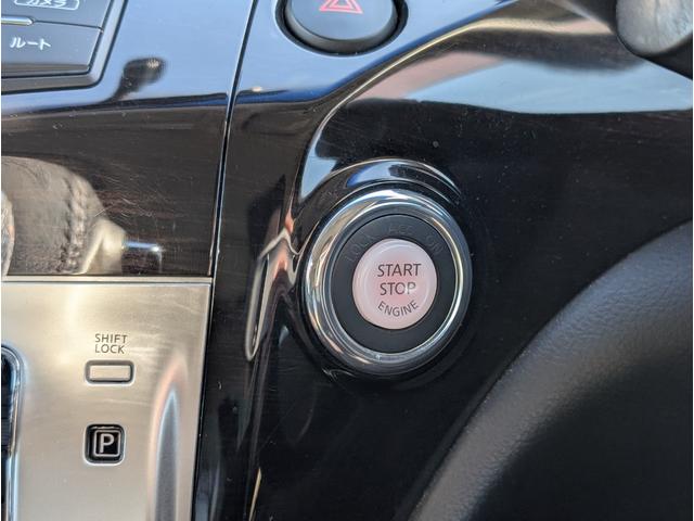 エルグランド ２５０ハイウェイスター　パートタイム４ＷＤ／後席モニター／アラウンドビューモニター／バックカメラ／純正ナビゲーション／地デジＴＶ／ＥＴＣ／１８インチ純正アルミホイール／ステアリングスイッチ／左側電動スライドドア／１００Ｖ電源（73枚目）