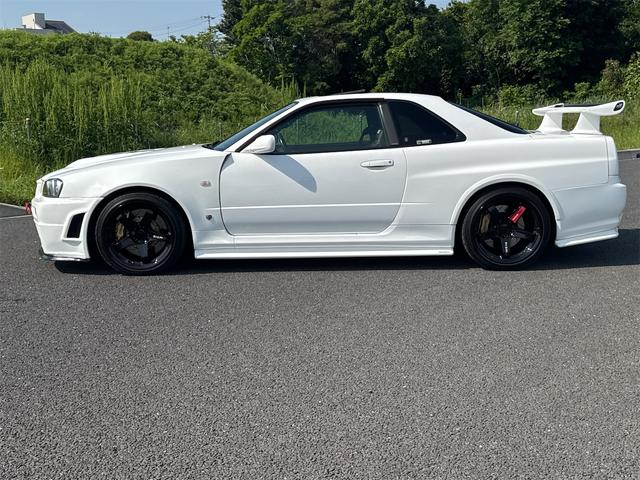 スカイライン 25GTターボ サンルーフ(4枚目)