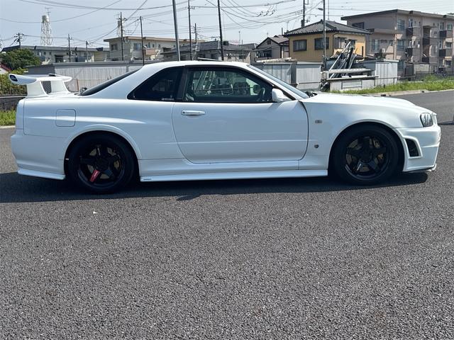スカイライン 25GTターボ サンルーフ(8枚目)