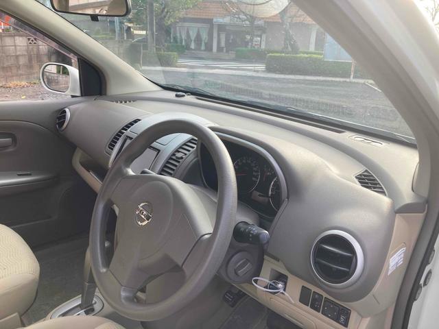 ノート １５Ｇ　ナビ　ＴＶ　オートライト　スマートキー　電動格納ミラー　ＣＶＴ　盗難防止システム　衝突安全ボディ　記録簿　ＡＢＳ　ＣＤ　ＵＳＢ　ミュージックプレイヤー接続可　エアコン　パワーステアリング（60枚目）