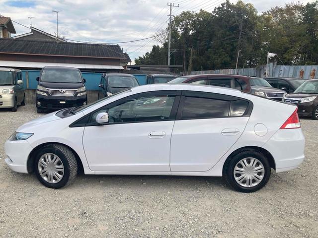 インサイト Ｌ　ドライブレコーダー　ＥＴＣ　バックカメラ　ナビ　ＴＶ　ＨＩＤ　ＣＶＴ　スマートキー　電動格納ミラー　盗難防止システム　衝突安全ボディ　ＡＢＳ　エアコン　パワーステアリング　パワーウィンドウ（14枚目）