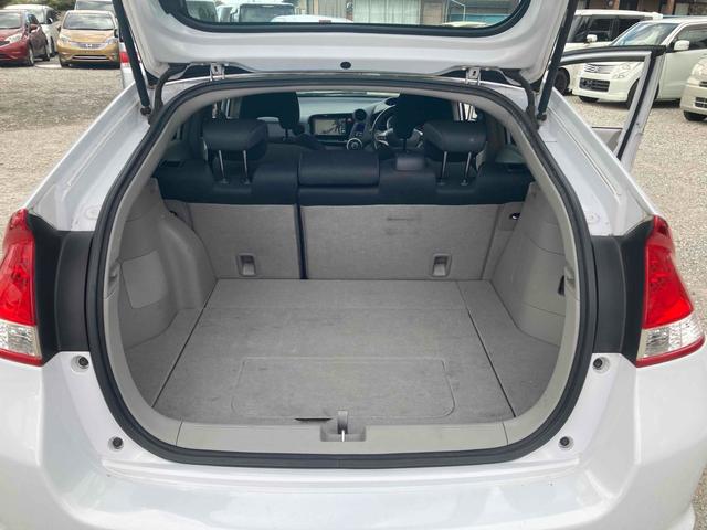 インサイト Ｌ　ドライブレコーダー　ＥＴＣ　バックカメラ　ナビ　ＴＶ　ＨＩＤ　ＣＶＴ　スマートキー　電動格納ミラー　盗難防止システム　衝突安全ボディ　ＡＢＳ　エアコン　パワーステアリング　パワーウィンドウ（19枚目）