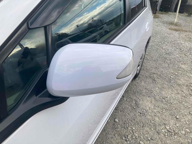 インサイト Ｌ　ドライブレコーダー　ＥＴＣ　バックカメラ　ナビ　ＴＶ　ＨＩＤ　ＣＶＴ　スマートキー　電動格納ミラー　盗難防止システム　衝突安全ボディ　ＡＢＳ　エアコン　パワーステアリング　パワーウィンドウ（27枚目）