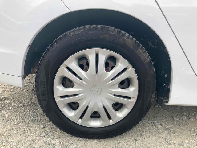 インサイト Ｌ　ドライブレコーダー　ＥＴＣ　バックカメラ　ナビ　ＴＶ　ＨＩＤ　ＣＶＴ　スマートキー　電動格納ミラー　盗難防止システム　衝突安全ボディ　ＡＢＳ　エアコン　パワーステアリング　パワーウィンドウ（29枚目）