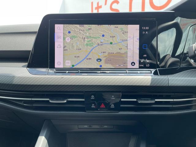 ゴルフヴァリアント ｅＴＳＩ　Ｒライン　テクノロジーパッケージ　電動リアゲート　ハーフレザーシート　バックモニター　プリクラッシュブレーキ　ＬＥＤヘッドランプ　オートライト　ターボ車　ナビ　パークアシスト　サイドエアバッグ　ＥＴＣ２．０　エアバッグ　横滑り防止装置（26枚目）
