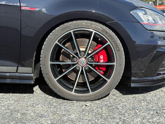 ゴルフGTI クラブスポーツ ストリートエディション 純正ナビ BT CD/DVD SD USB ETC2.0 クリアランスソナー バックカメラ アダプティブクルーズコントロール(13枚目)