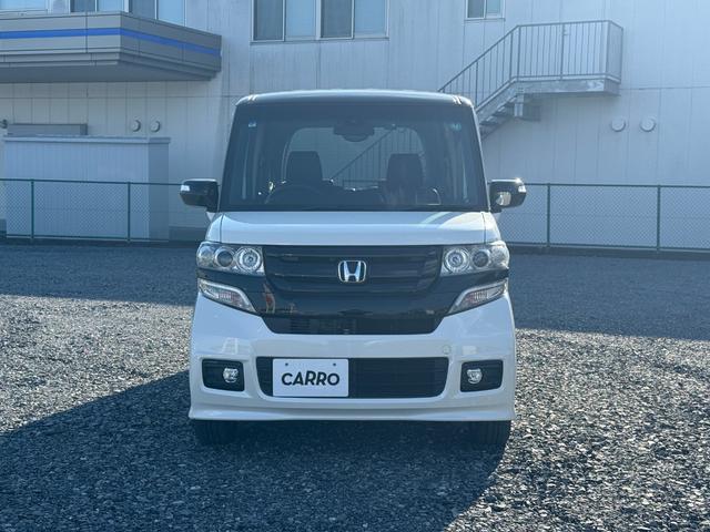 Ｎ－ＢＯＸカスタム ２トーンカラースタイル　Ｇ・ターボＬパッケージ　アルミ　キーレスエントリー　パワーステアリング　半革シート　ナビＴＶ　横滑り防止機能　パワーウィンドウ　ＬＥＤヘッドライト　電動格納ミラー　エアコン　スマートキー　ＡＢＳ　ＥＴＣ車載器　ＤＶＤ再生（3枚目）