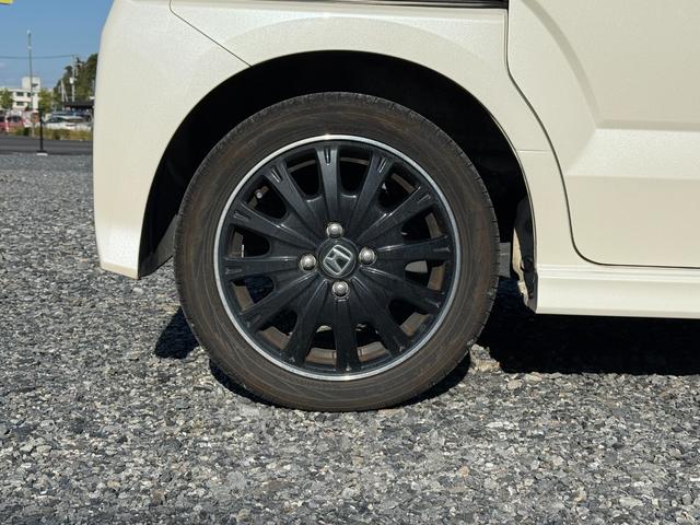 Ｎ－ＢＯＸカスタム ２トーンカラースタイル　Ｇ・ターボＬパッケージ　アルミ　キーレスエントリー　パワーステアリング　半革シート　ナビＴＶ　横滑り防止機能　パワーウィンドウ　ＬＥＤヘッドライト　電動格納ミラー　エアコン　スマートキー　ＡＢＳ　ＥＴＣ車載器　ＤＶＤ再生（12枚目）