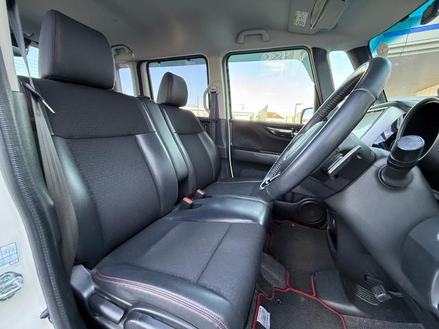 Ｎ－ＢＯＸカスタム ２トーンカラースタイル　Ｇ・ターボＬパッケージ　アルミ　キーレスエントリー　パワーステアリング　半革シート　ナビＴＶ　横滑り防止機能　パワーウィンドウ　ＬＥＤヘッドライト　電動格納ミラー　エアコン　スマートキー　ＡＢＳ　ＥＴＣ車載器　ＤＶＤ再生（21枚目）