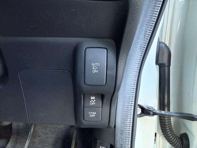 Ｎ－ＢＯＸカスタム ２トーンカラースタイル　Ｇ・ターボＬパッケージ　アルミ　キーレスエントリー　パワーステアリング　半革シート　ナビＴＶ　横滑り防止機能　パワーウィンドウ　ＬＥＤヘッドライト　電動格納ミラー　エアコン　スマートキー　ＡＢＳ　ＥＴＣ車載器　ＤＶＤ再生（25枚目）