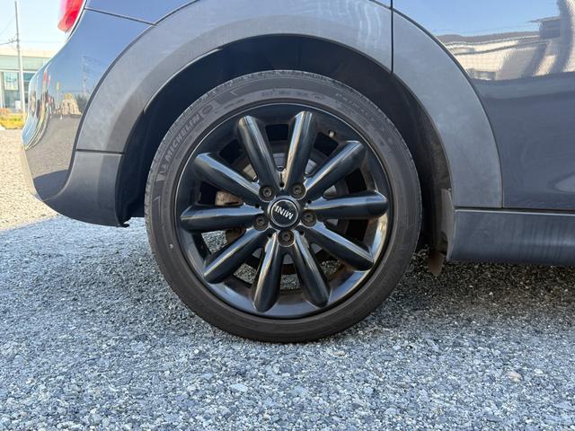 MINI クーパーS 純正ナビ JCWステアリング パドルシフト クルコン スポーツモード BT USB AUX ETC LEDヘッドライト F/Rドラレコ ブラックアルミ(12枚目)